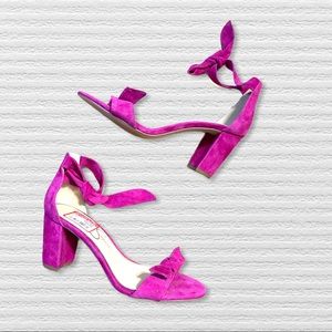 Jessica Simpson heels